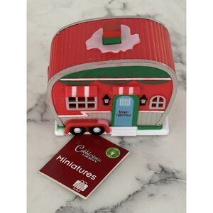 NWT Miniature Light‎ Up Retro Camper Christmas Decor Battery Operated